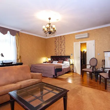 Skaritz & Отель