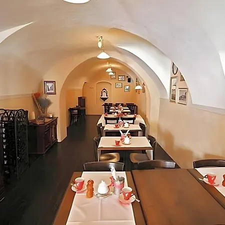 Skaritz & 4* Pressburg