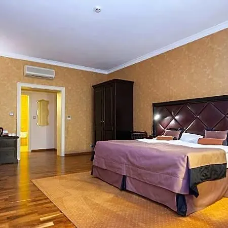 Skaritz & 4* Pressburg