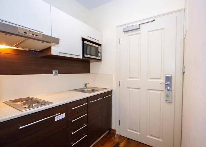 Отель Skaritz & 4*