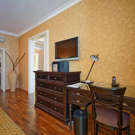 Hotel Skaritz & 4*